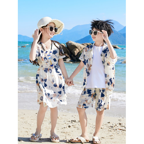 海邊度假親子裝一家三口四口夏裝父子裝沙灘花襯衣套裝母女連衣裙