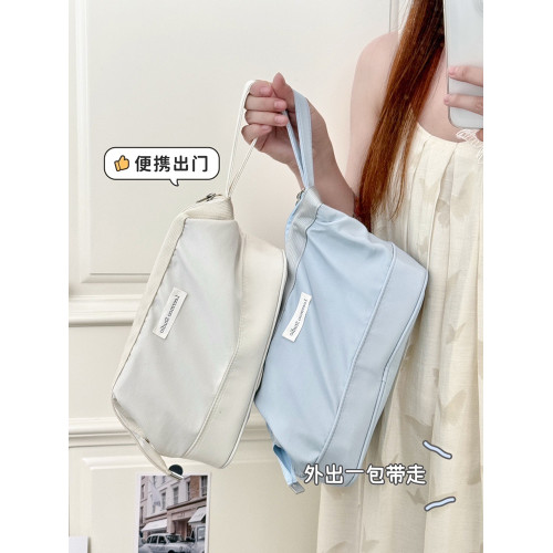 化妝包大容量女2025新款可攜式化妝品收納袋輕奢高級感旅行洗漱包