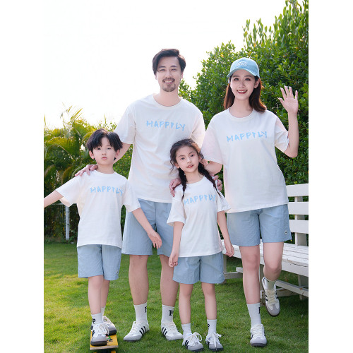 親子裝一家四口2025新款三口母女高級短袖T恤套裝海邊度假家庭裝