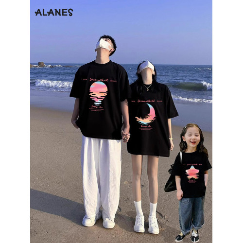 不一樣親子裝T恤夏季一家三口母子裝2025新款網紅母女款短袖上衣t