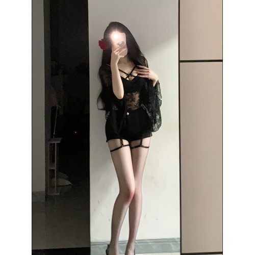 巨顯身材很辣~辣妹性感喇叭袖蕾絲連體衣內搭吊帶背心短褲套裝女