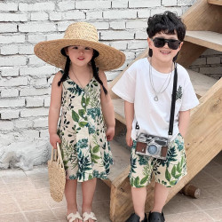 沙灘度假親子裝海邊新款夏季一家三四口母女沙灘裙t恤套裝全家裝