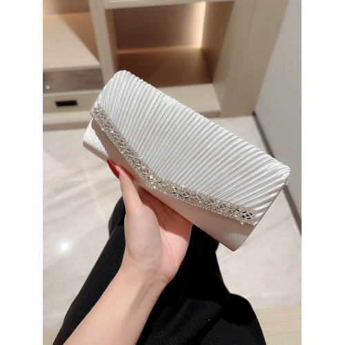 潮牌韓版晚宴包歐美時尚褶皺手拿包搭配水鑽絲絨簡約晚宴斜背女包