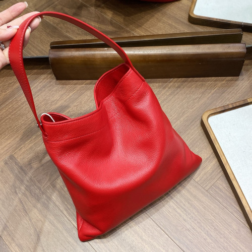 2025新款菜籃子女包真皮牛皮單肩包百搭大容量托特包水桶包斜後背包 2025新款菜籃子女包真皮牛皮單肩包百搭大容量托特包水桶包斜後背包