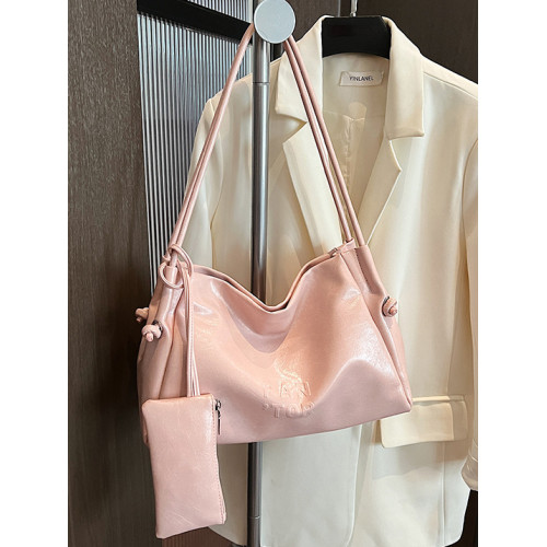 軟皮通勤大時尚女包包斜背托特包通用2025流行韓版高級感女包款 軟皮通勤大時尚女包包斜背托特包通用2025流行韓版高級感女包款