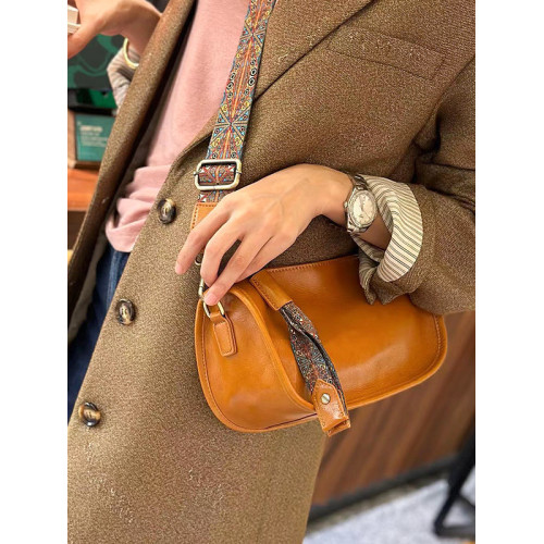 【雲朵】美式復古時尚真皮女包包新款百搭質感貝殼小包單肩斜後背包