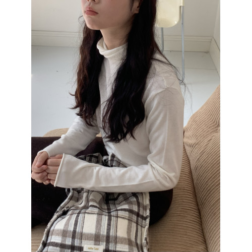 nothe Case 推薦！綿羊毛微寬松顯瘦高領柔軟親膚卷邊打底衫針織
