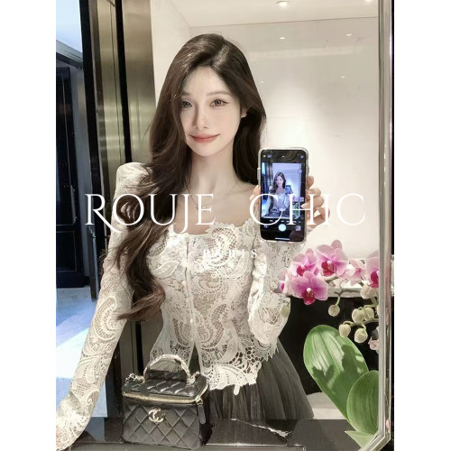 法國rouje chic法式方領蕾絲打底衫女早春新款收腰顯瘦內搭上衣