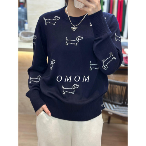 OMOM-2024秋冬新款狗狗刺綉學院風羊毛針織打底衫開叉 毛衣女