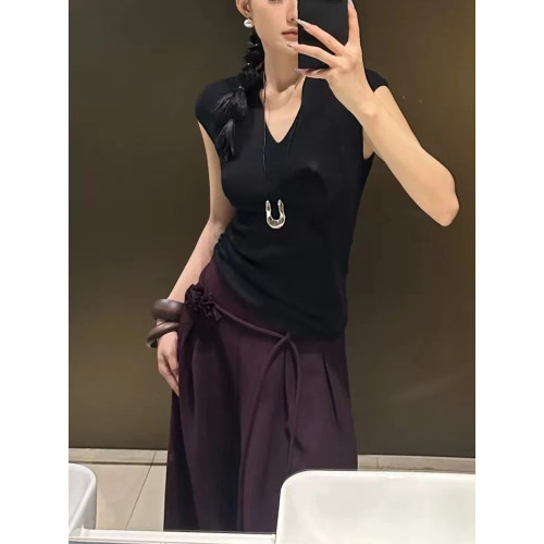 百搭黑色V領無袖針織衫女夏季新款修身顯瘦短款上衣高級感打底衫