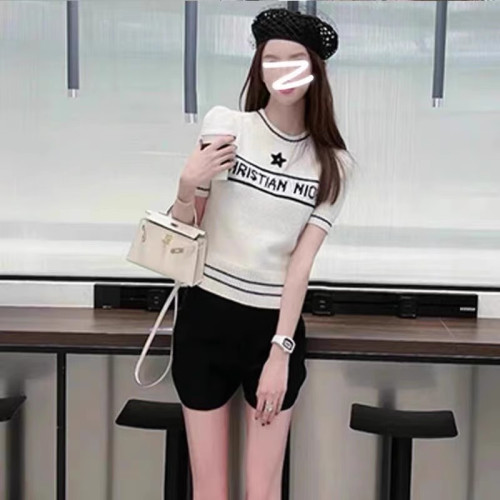 2025秋冬圓領純羊絨五角星刺綉泡泡袖字母針織打底衫短袖毛衣女