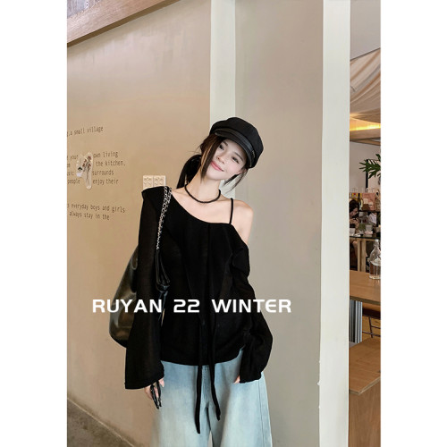 RUYAN~入眼秋季女裝2024年新款一字肩針織打底衫露肩吊帶上衣女