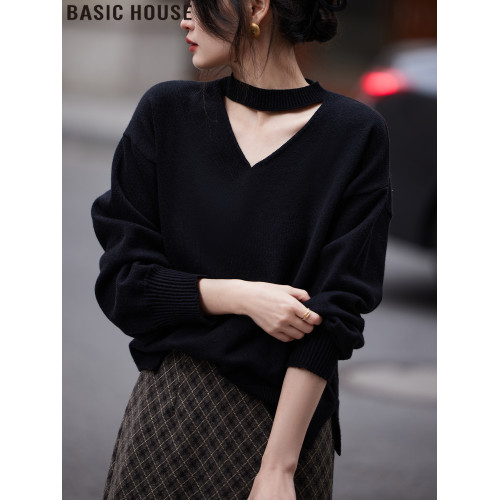 Basic House/百家好黑色V領掛脖針織衫女士春季打底衫設計感毛衣