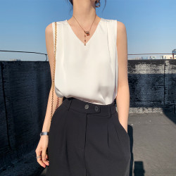 大碼女裝寬松背心2023夏裝新款內搭打底衫胖mm遮肚子顯瘦緞面吊帶