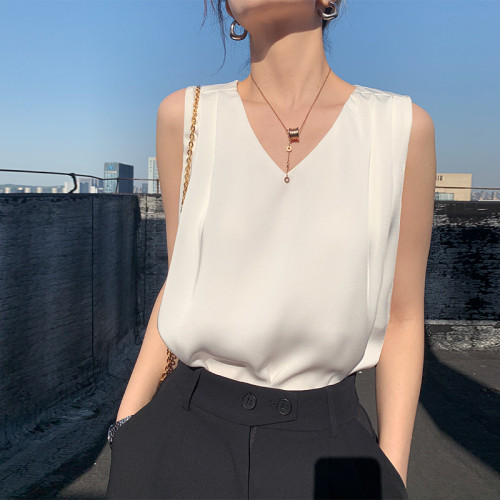 大碼女裝寬松背心2023夏裝新款內搭打底衫胖mm遮肚子顯瘦緞面吊帶