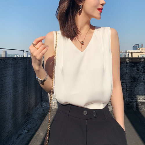 大碼女裝寬松背心2023夏裝新款內搭打底衫胖mm遮肚子顯瘦緞面吊帶