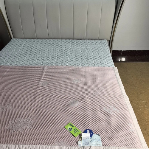 A類涼感冰豆豆高級冰絲涼蓆高級冰絲蓆可機洗水洗夏天蓆子