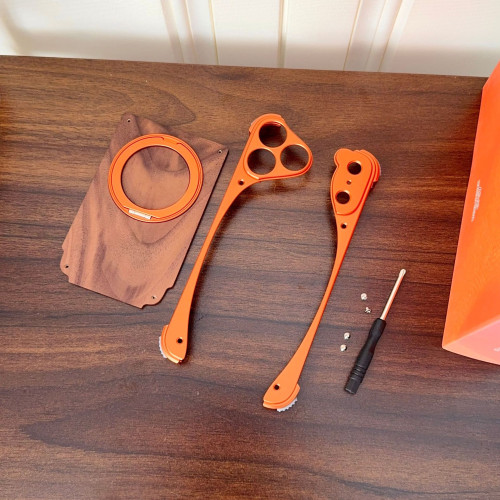 新款胡桃木適用蘋果17promax手機殼金屬旋轉支架16pro無邊框磁吸 新款胡桃木適用蘋果17promax手機殼金屬旋轉支架16pro無邊框磁吸