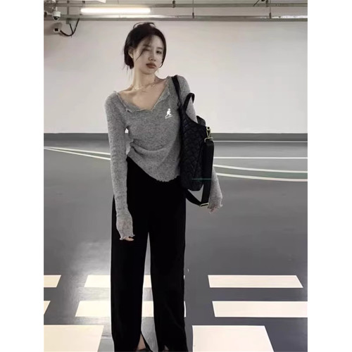 KENGDL早春2024年致灰感feel木耳邊v領打底衫女輕薄修身顯瘦上衣