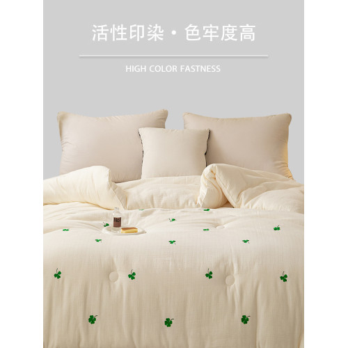 英國TOTOWISH 2025新款大豆被刺綉被芯四葉草高級感保暖柔軟被子