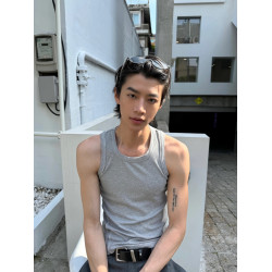 NFAI 修身坦克背心 舒適透氣/U形領口/彈力不緊繃