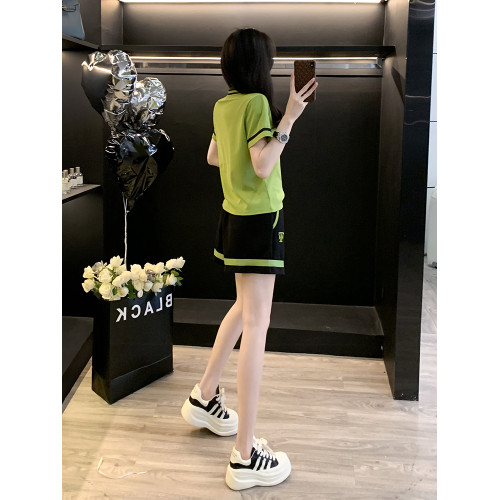 洋氣V翻領T恤短褲運動套裝女夏季短袖吸汗羽毛球服跑步休閒兩件套