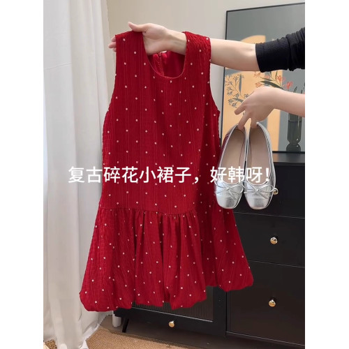 一慄莎子~法式紅色無袖背心波點連衣裙子女夏季新款氣質花苞短裙