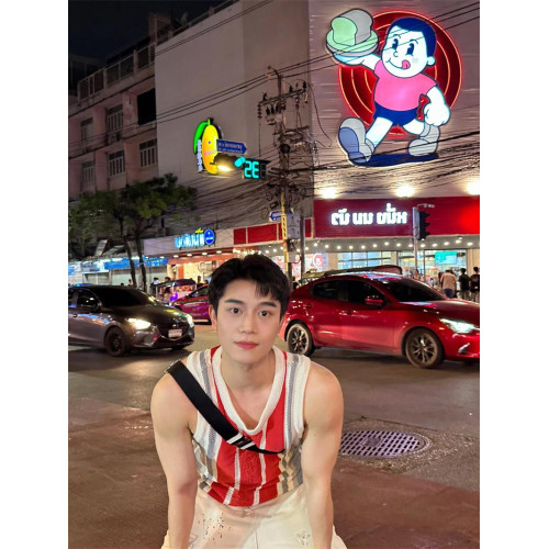 美式圓領拼色竪條修身針織背心男士2025新款休閒彈力無袖坎肩T恤