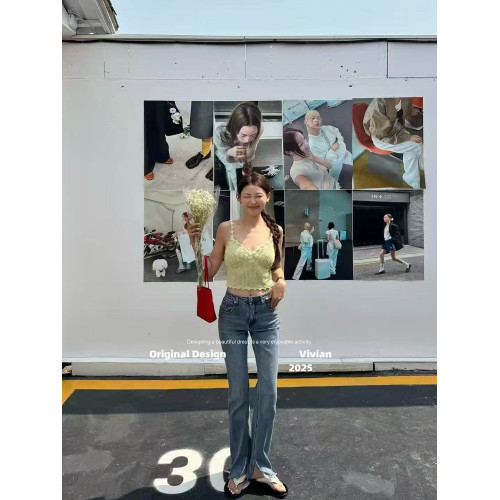 一慄莎子~設計感純欲V領無袖小背心女2025年修身顯瘦百搭吊帶上衣