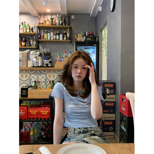 藍色短款辣妹風字母印花短袖女t恤2025新款正肩圓領修身顯瘦上衣