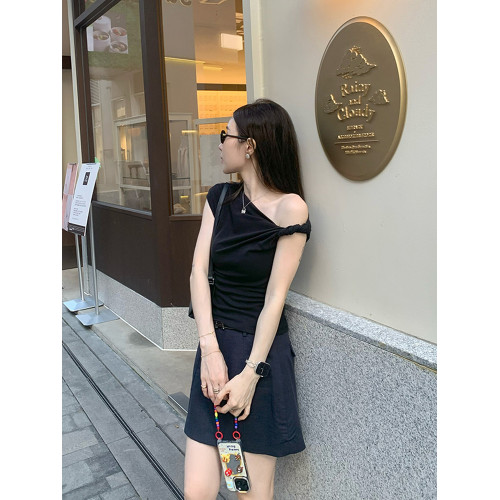 TS SHOP 韓裡韓氣設計感露肩上衣女輕熟小衆不撞款短袖女t恤2025