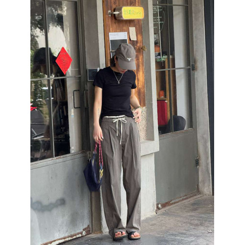 周浪清黑色圓領正肩短袖女t恤2025新款夏季修身顯瘦短款休閒上衣