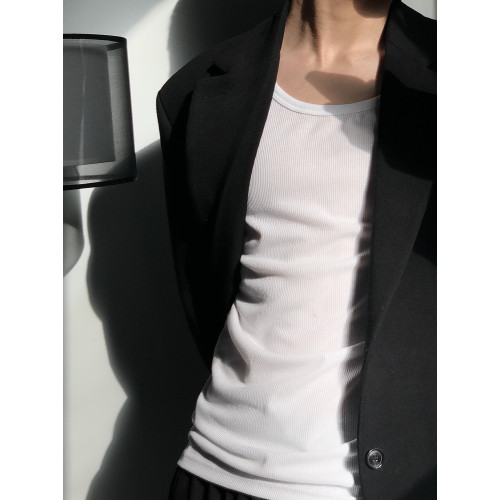 LilZWEN Studio 可以穿很久的夏日清爽型男純色套頭針織INS感背心