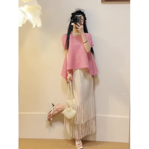 三宅皺褶粉色短袖女T恤小香風夏裝搭配一整套韓系巨顯瘦遮肉套裝
