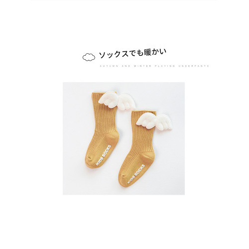 日本Ulovazn襪子~新生嬰兒可愛翅膀襪子點膠防滑寶寶襪子中筒襪