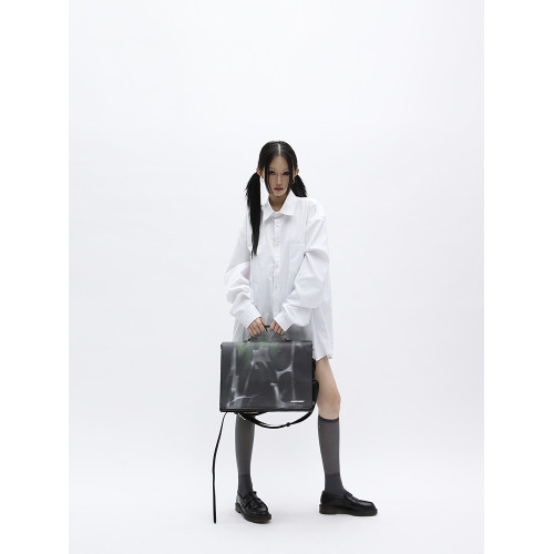 美伢FUZZYKON 純情小學妹 春秋白色中長款寬松襯衫 淺藍/白
