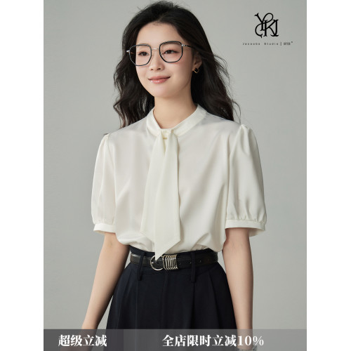 婭可家白色緞面短袖襯衫女設計感小衆輕熟港風飄帶通勤職業襯衣