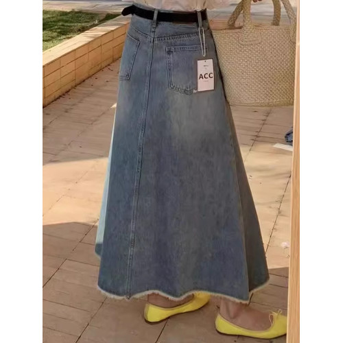 米白色牛仔半身裙女2025新款今年流行大碼胖mm高腰顯瘦毛邊中長裙