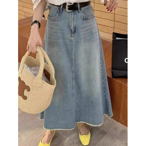 米白色牛仔半身裙女2025新款今年流行大碼胖mm高腰顯瘦毛邊中長裙