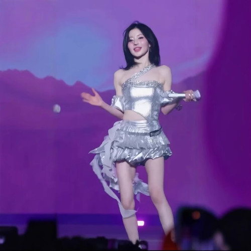 monster鄭雅嫻同款PU皮銀色打歌服kpop女團皮短裙舞蹈重工演出服
