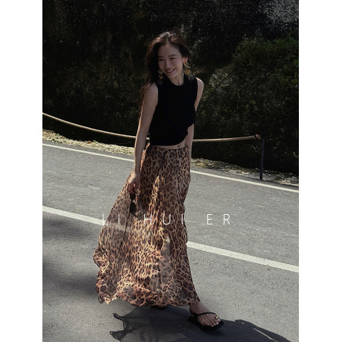 LiHuiEr李慧兒【京都隅光】輕奢極簡度假風半裙桑蠶絲豹紋半身裙