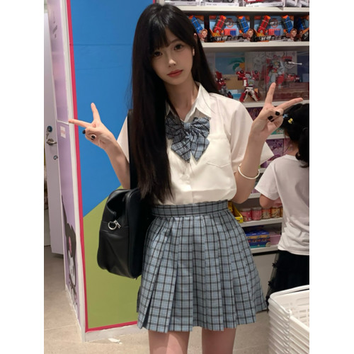 花千豬原創 小澄中襯衫     學院風基礎款白色短袖jk製服內搭上衣