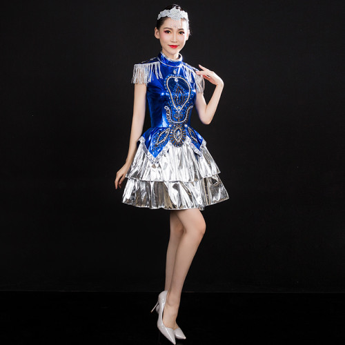 2025新款現代舞演出服亮片廣場爵士舞服裝成人女開場舞蹈短裙套裝