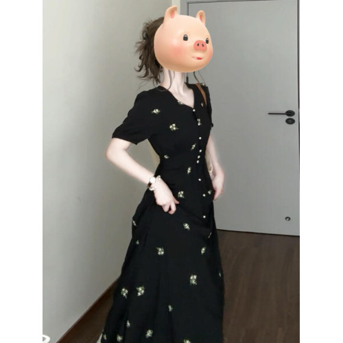 法式v領黑色碎花襯衫連衣裙子女夏季2025新款夏日巨好看短袖長裙