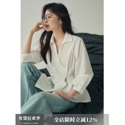 「婭可家」冷萃茉莉 設計感解搆白襯衫女夏季V領收腰褶皺通勤襯衣