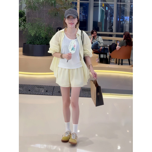 防曬時尚套裝女夏季2025新款洋氣寬松減齡黃色襯衫休閒短褲兩件套