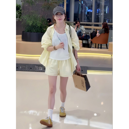 防曬時尚套裝女夏季2025新款洋氣寬松減齡黃色襯衫休閒短褲兩件套
