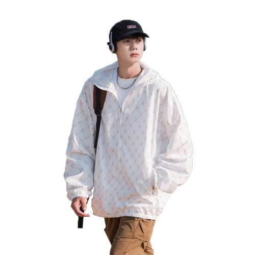 WASSUP NURAYA連帽皮膚衣外套男青年夏季薄款休閒冰絲透氣防曬服