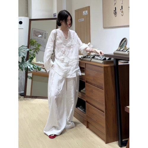 浮雲織夢~新中式復古氣質立體浮雕手工刺綉長袖襯衫防曬上衣女夏