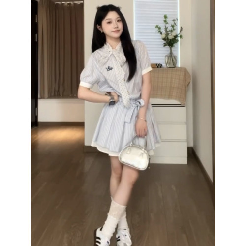條紋襯衫連衣裙子女夏季2025新款輕熟小衆不撞款短裙夏天巨好看的